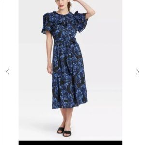 Who What Wear Black and Blue Midi Floral Dress